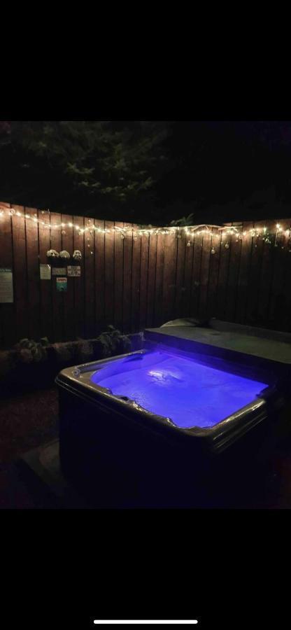 Bankhead Accommodation With Hot Tub In Aberdeenshire Gamrie Exterior foto